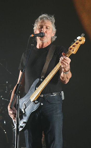 English: This image file, Roger Waters O2 Aren...