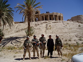 English: American Soldiers outside the Citadel...