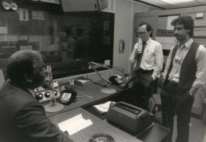 Chicago Mayor Harold Washington in the Chicago radio studios of WLUP FM with host and Chicago City Hall reporter Ray Hanania (right) and Chicago Tribune reporter Thom Shanker (center). Photo courtesy of Ray Hanania